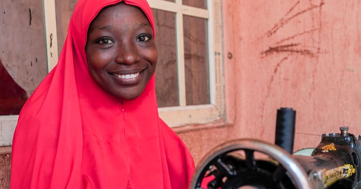 You are currently viewing After a deadly raid, a displaced Nigerian mother finds a lifeline in sewing