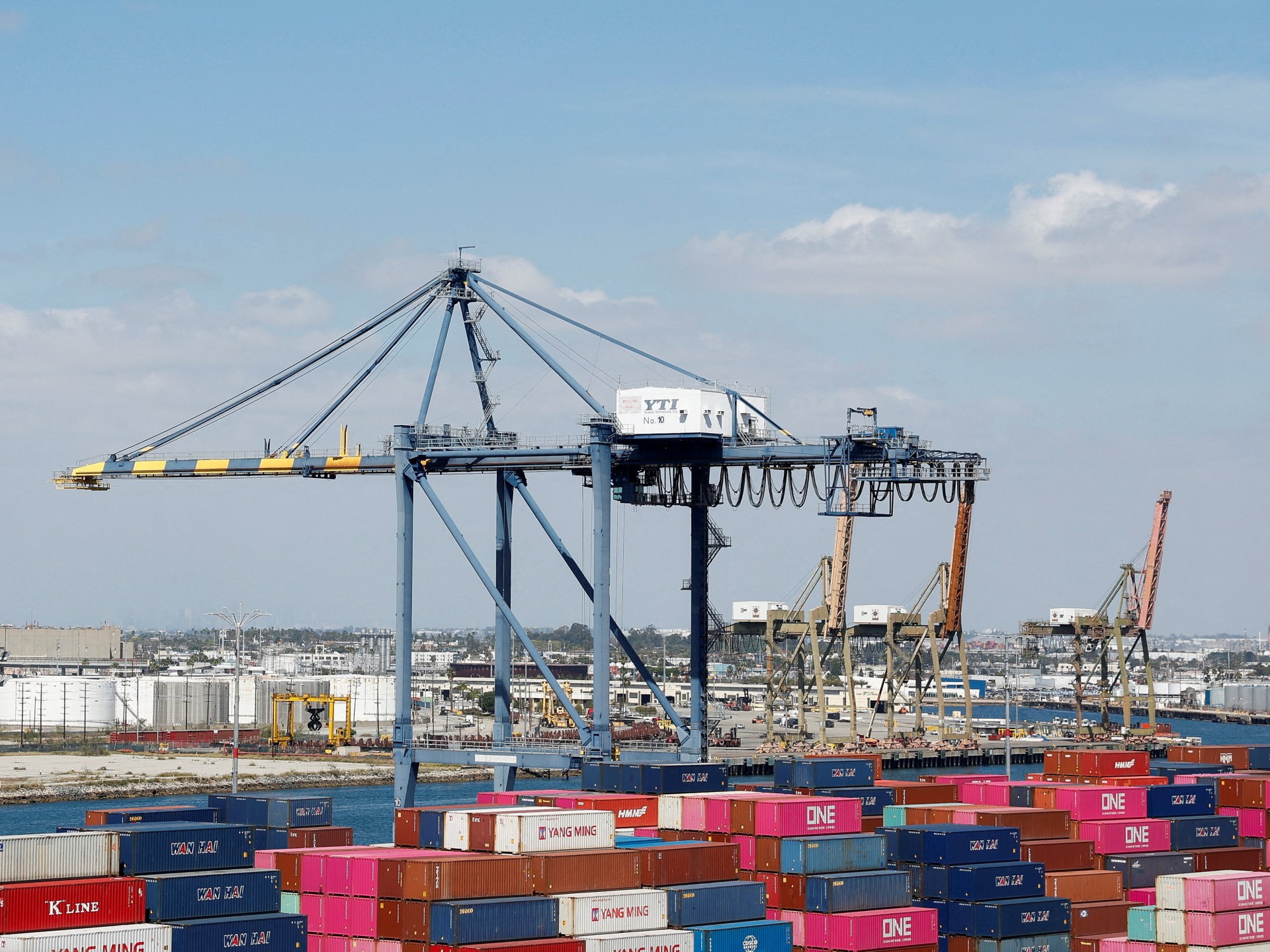 You are currently viewing Trump imposes new double-digit tariffs on dozens of countries