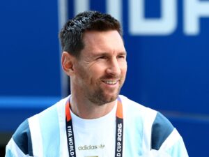 Read more about the article Messi returns to MLS training 10 days after World Cup final heartbreak