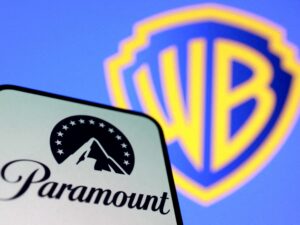 Read more about the article US judge orders pause on Paramount–Warner Bros merger