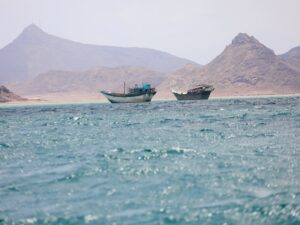 Read more about the article As oil soars, experts watch Red Sea tankers for clarity on Houthi blockade