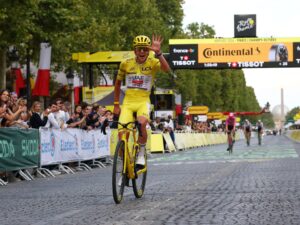 Read more about the article Tadej Pogacar wins Tour de France for a record-equalling fifth time