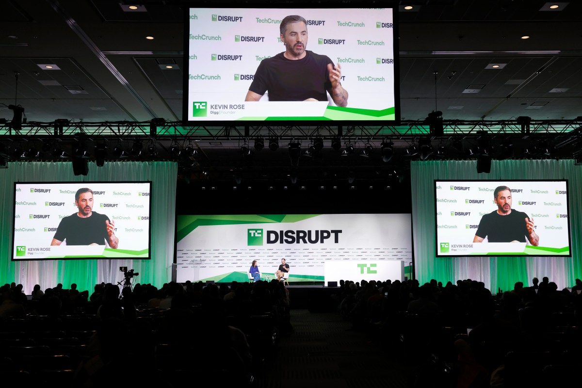 You are currently viewing TechCrunch Disrupt 2026’s biggest stage features leaders from Amazon, Replit, Tether, with much more to come 