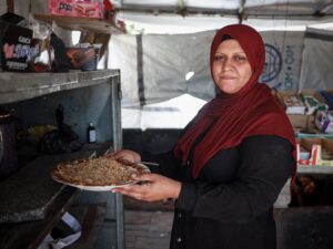 Read more about the article Life without refrigerators: Gaza residents fight heat and food spoilage