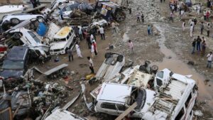 Read more about the article Heavy downpour slows search and rescue efforts in flood-hit J&K; death toll reaches 12