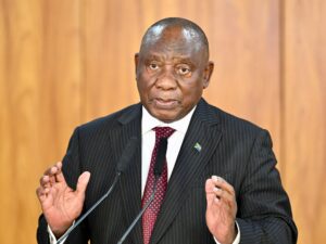 Read more about the article South African court pauses impeachment process against president