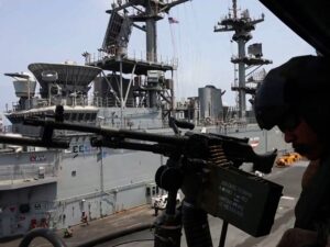 Read more about the article US and Iran hit pause on strikes for second day