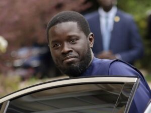 Read more about the article Senegal’s Faye launches a new party, formalising his split with Sonko