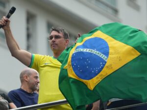 Read more about the article US tariffs ‘strengthen’ Lula against Bolsonaro’s son in upcoming elections