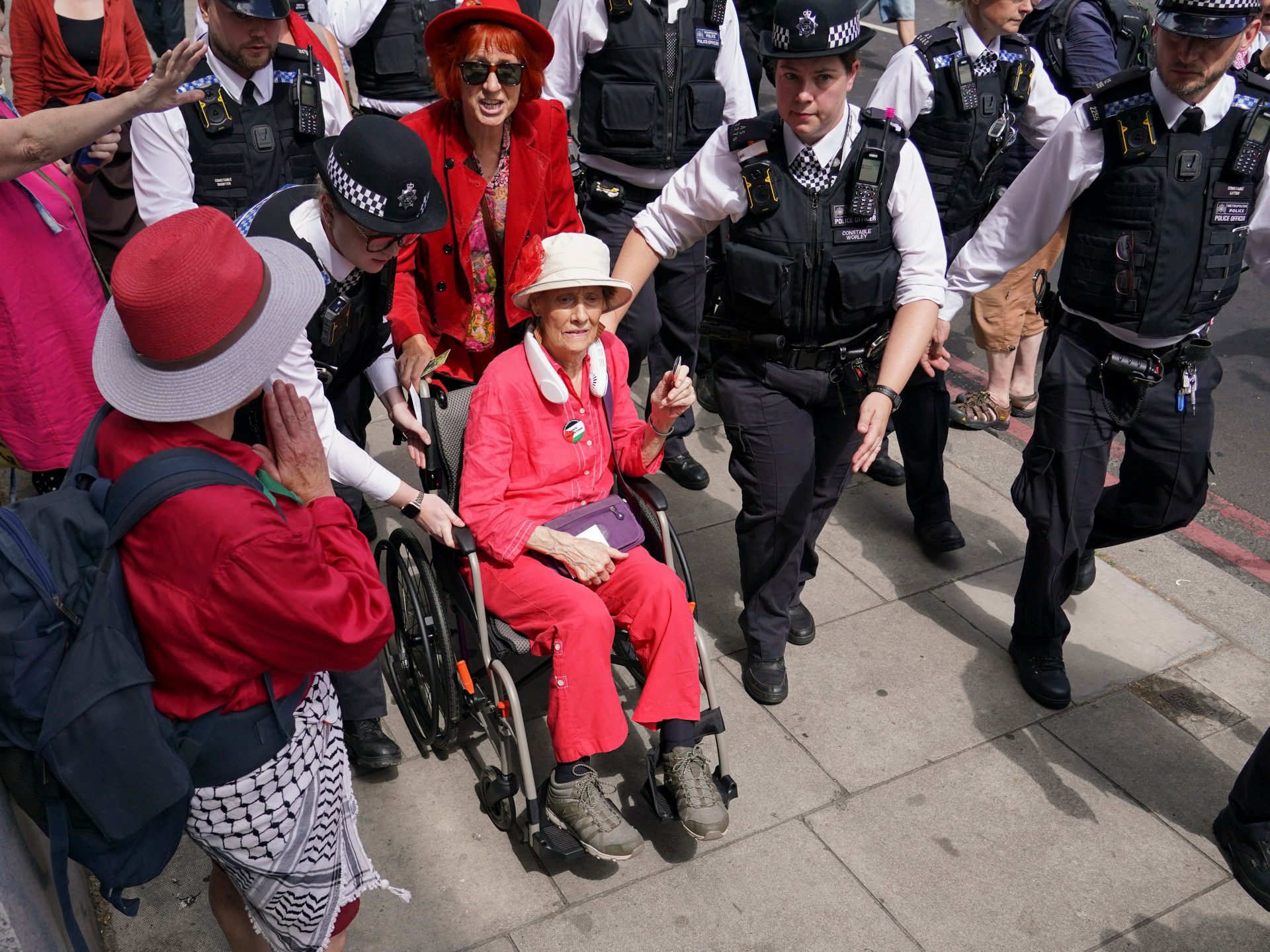 You are currently viewing Police arrest dozens at London rally supporting Palestine Action