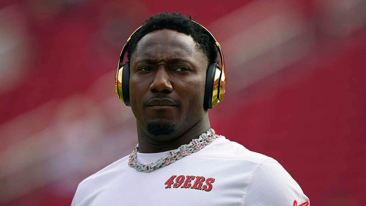 You are currently viewing Deebo Samuel agrees to return to 49ers after Pearsall knee injury