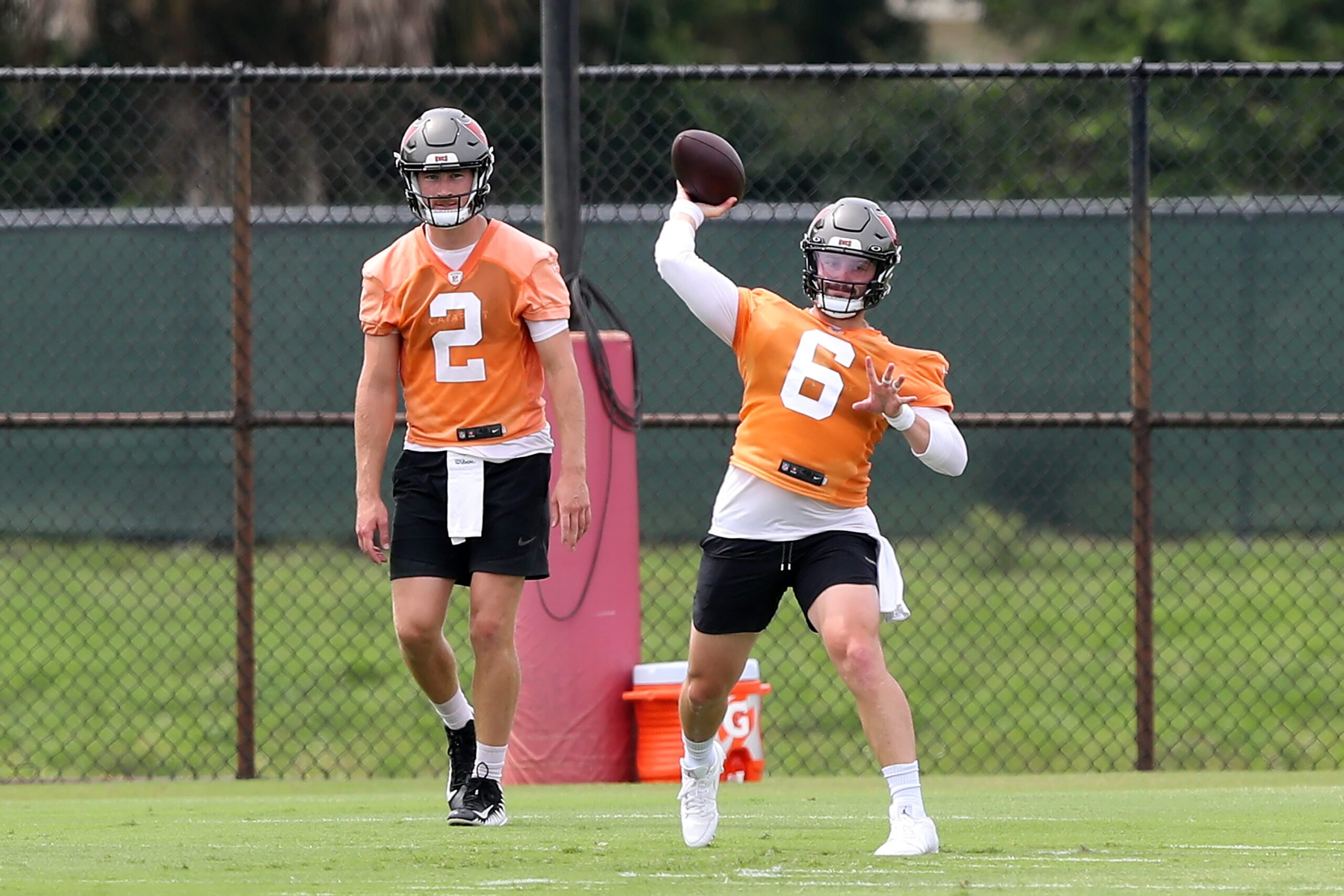 Read more about the article Baker Mayfield’s self-imposed contract deadline arrives as Buccaneers and quarterback fail to agree on deal