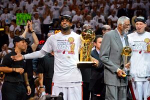 Read more about the article ESPN’s Adam Schefter addresses LeBron James’ NBA future after Heat rumors
