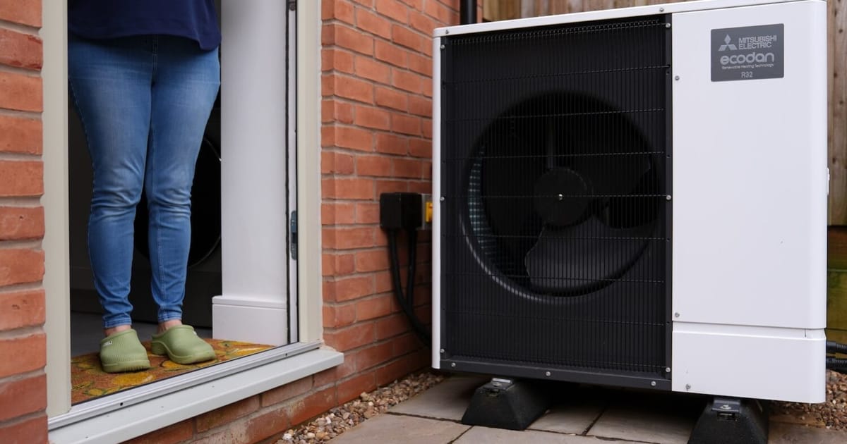 Read more about the article Want a deal on a heat pump? Team up with your…