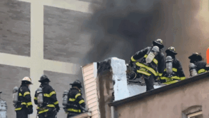Read more about the article Massive 5-alarm New York City apartment fire injures 17 FDNY firefighters