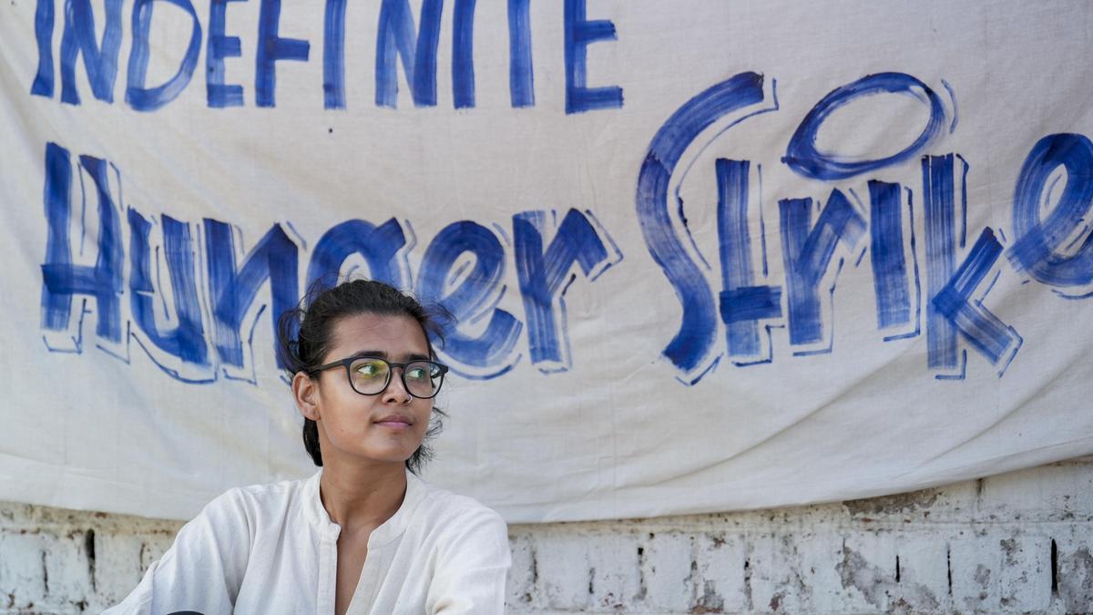 Read more about the article Neha, a prominent face of the CJP protests, presses on with hunger strike