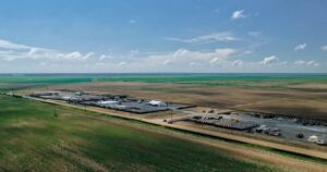 Read more about the article Google buys power from record-busting solar-battery…