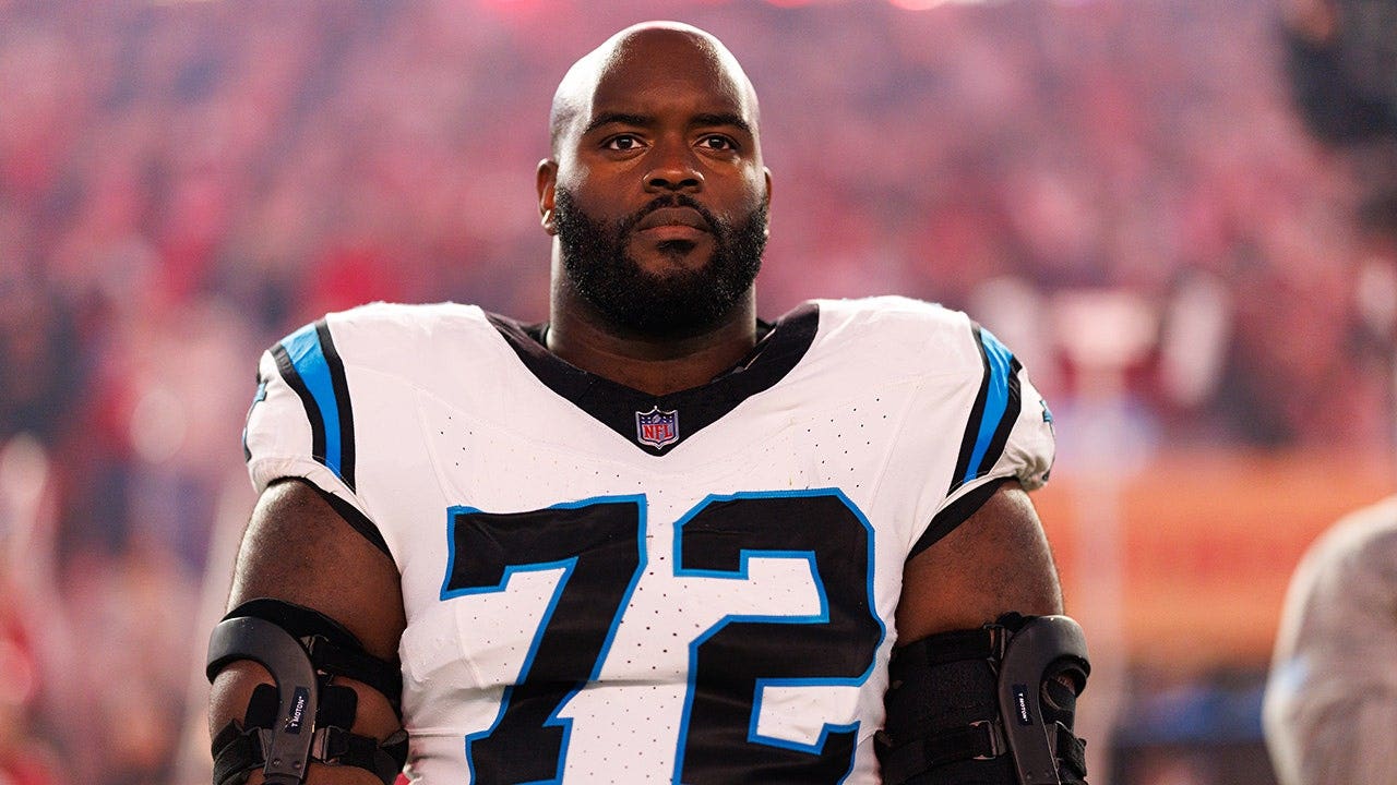 You are currently viewing Taylor Moton diagnosed with blood clot in lung, misses Panthers camp