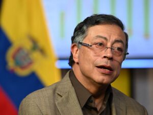 Read more about the article Petro to give farewell speech amid Colombia transfer-of-power tensions