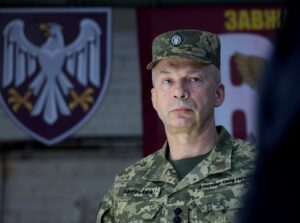 Read more about the article Zelenskyy sacks Syrskii: How many generals have Ukraine, Russia fired?