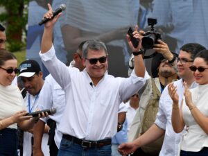 Read more about the article Former President Hernandez returns to Honduras after Trump pardon