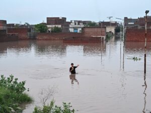 Read more about the article Death toll from Pakistan monsoon rains, floods tops 100