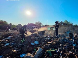 Read more about the article Russia and Ukraine report casualties as they continue to trade attacks