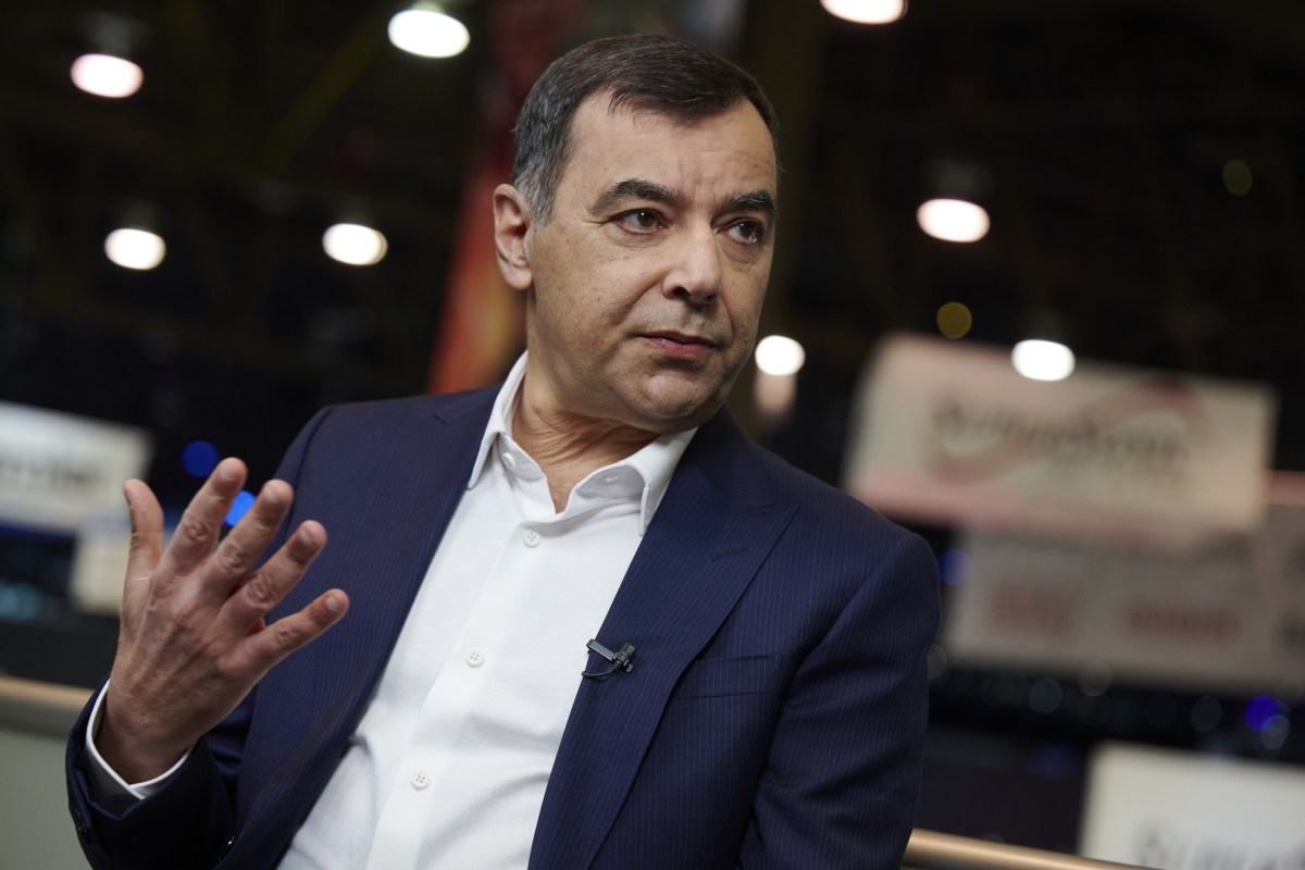 Read more about the article Mobileye CEO Amnon Shashua to step aside as company pushes into robotaxis, robotics