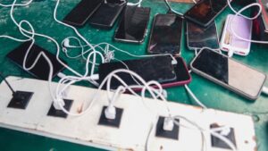 Read more about the article French lawmakers approve social media ban for kids under 15 : NPR