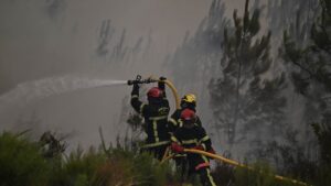 Read more about the article France and Spain fires force more than 200,000 to flee homes : NPR