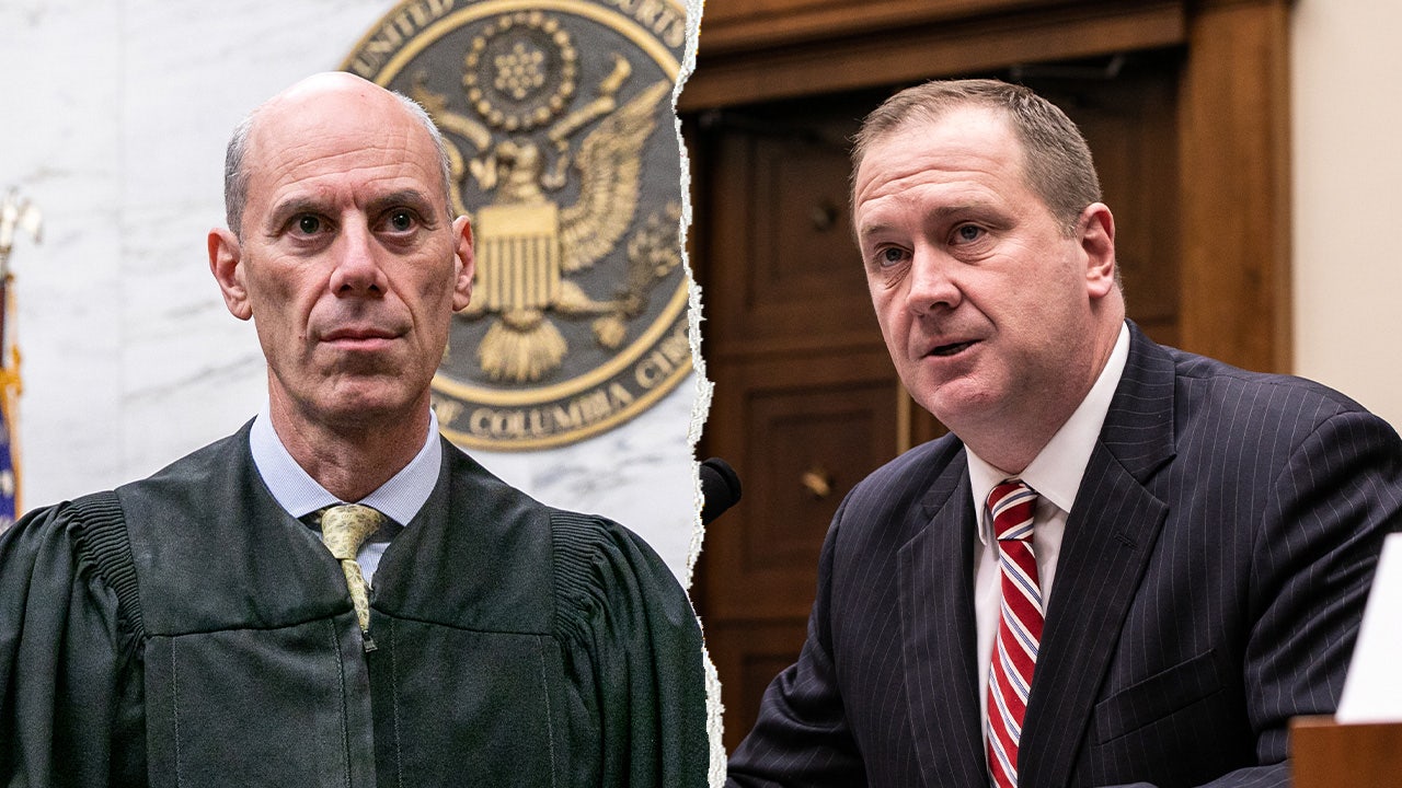 You are currently viewing Senator Schmitt targets ‘rogue judge’ Boasberg with new bill to end judge shopping