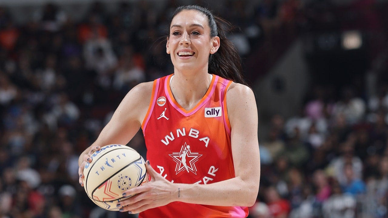 You are currently viewing WNBPA says it did not ask WNBA to drop USA 250 All-Star patch after union officer publicly objected