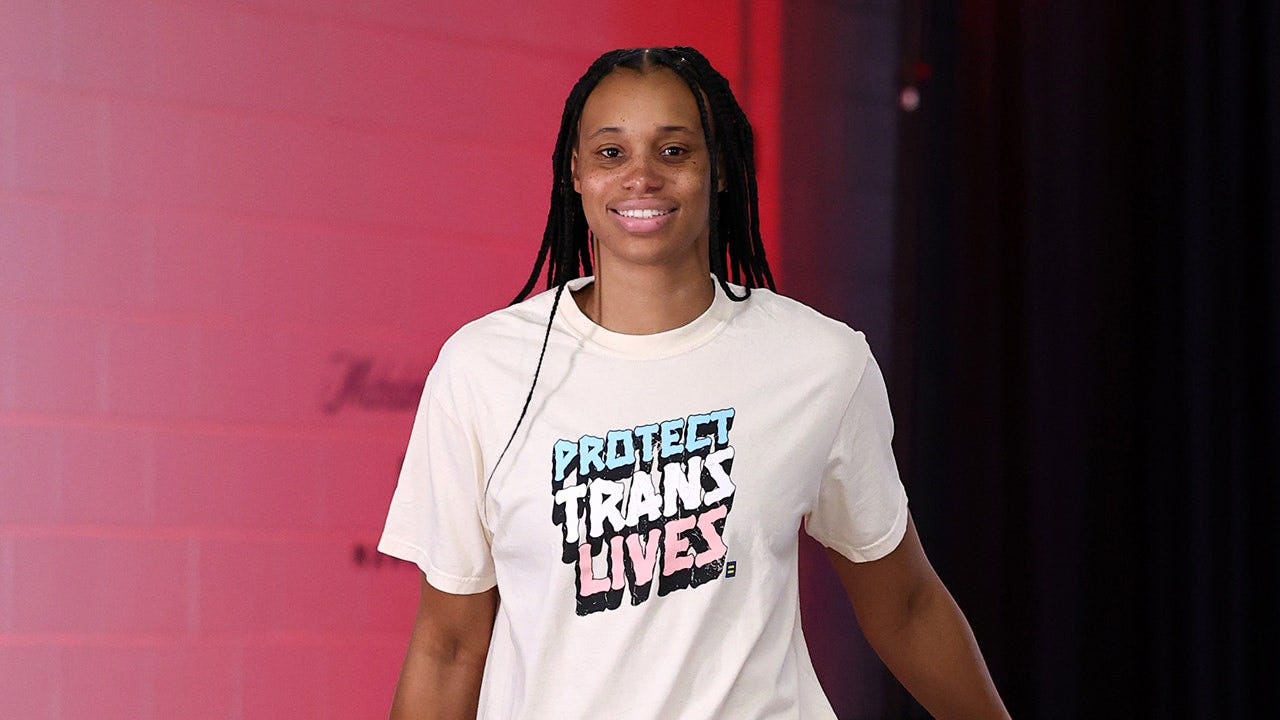 You are currently viewing WNBA suddenly wants to stick to basketball after years of making politics part of the product