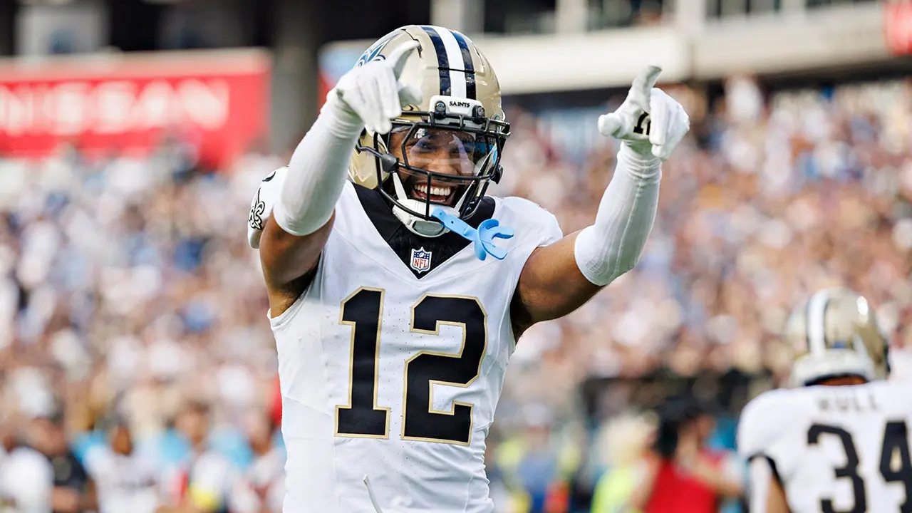 You are currently viewing Chris Olave signs $132M Saints extension as highest-paid receiver