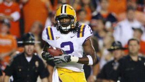 Read more about the article Former LSU star Demetrius Byrd arrested after alleged bus knife incident