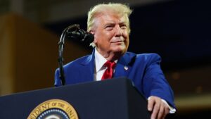 Read more about the article NBA news: Trump weighs in on LeBron James vs Michael Jordan debate