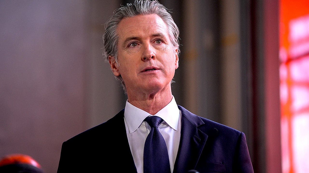 You are currently viewing Gavin Newsom affair with ex-staffer detailed in Vanity Fair essay