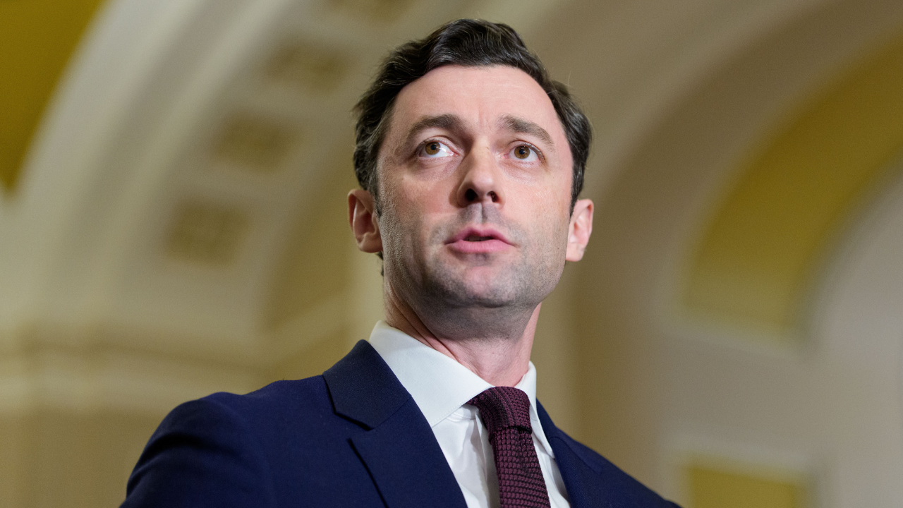 Read more about the article Jon Ossoff claims he needs more cash while topping Senate fundraising