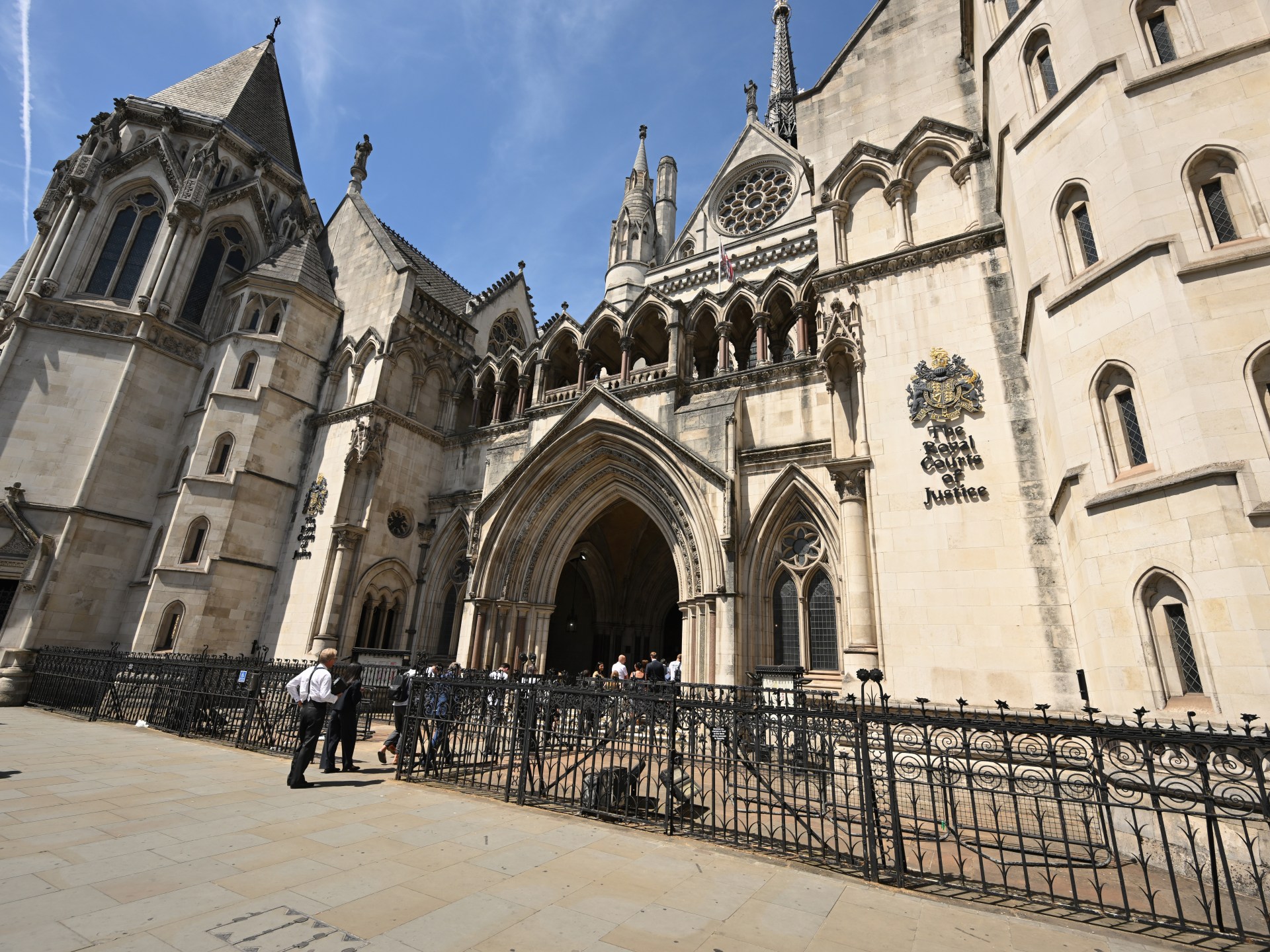 You are currently viewing British court dismisses Bahrain’s bid to block activists’ spyware lawsuit