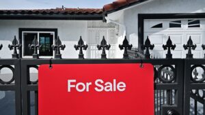 Read more about the article Mortgage rates hit a one-year high : NPR