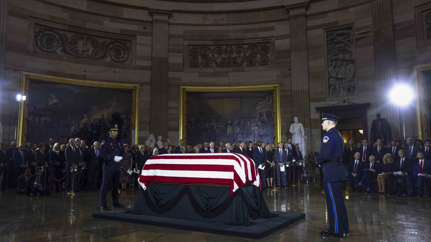 You are currently viewing Leaders gather to pay final tributes to Lindsey Graham : NPR