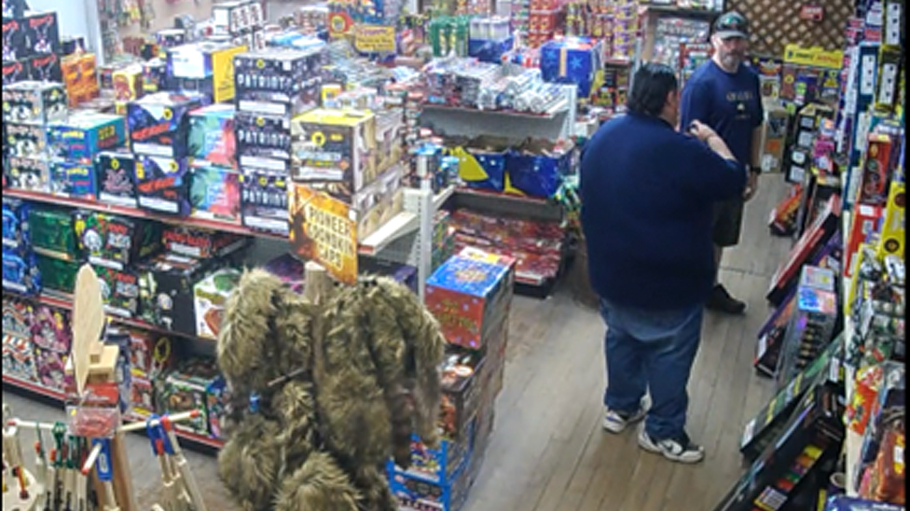You are currently viewing Former Navy SEAL convicted for explosives plot at No Kings protest