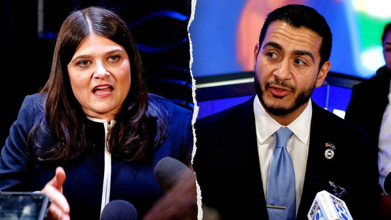 You are currently viewing Michigan Dems’ far-left and establishment wings collide in Senate debate