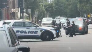 Read more about the article Videos show the moment police officer shoots man on street in Wisconsin | Black Lives Matter