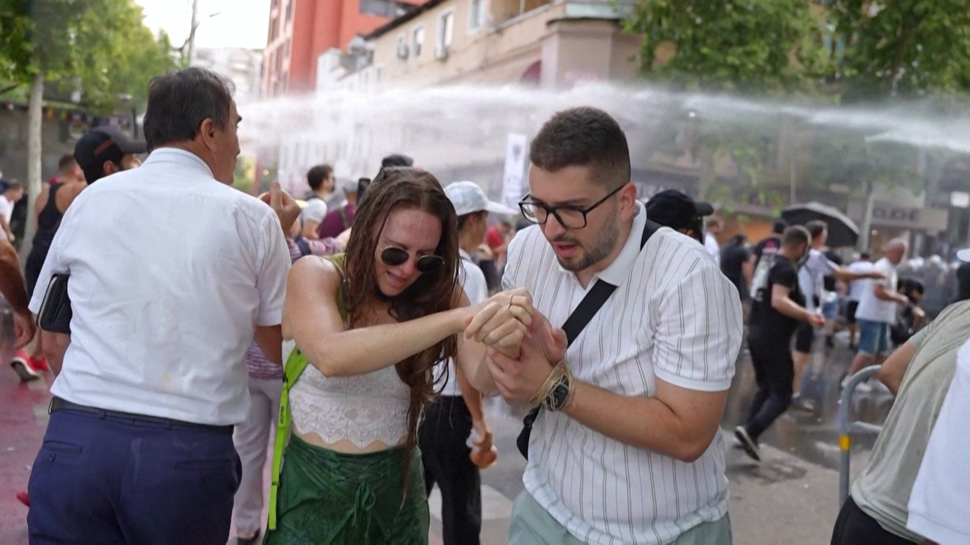 You are currently viewing Albanian police use water cannon on protesters over Kushner-linked resort | Politics