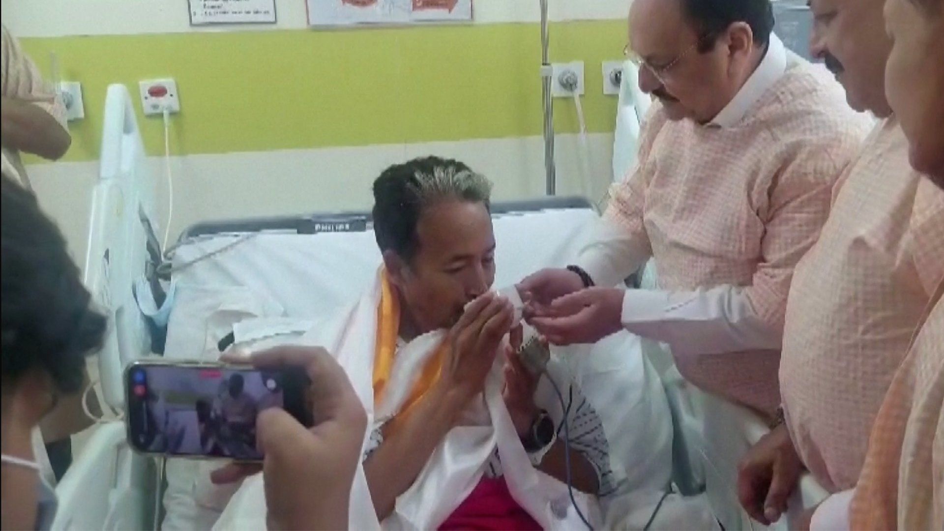 Read more about the article Indian activist Wangchuk ends 26-day hunger strike | Protests