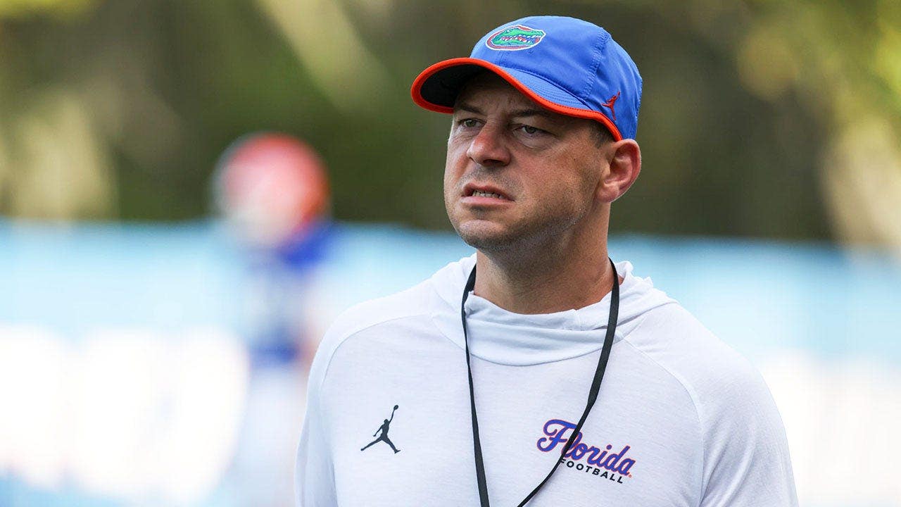 You are currently viewing Florida Gators coach reveals damning clip of ESPN host sniffing a high-heel as foot feud escalates
