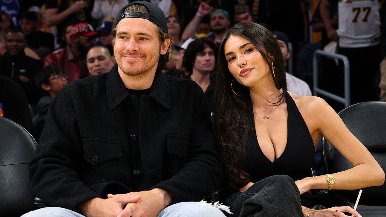 Read more about the article Chargers quarterback Justin Herbert and pop star Madison Beer announce engagement with romantic post