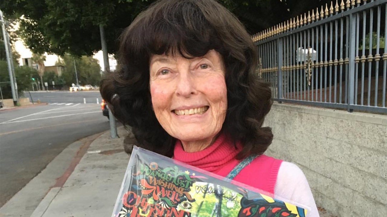 You are currently viewing Folk singer Linda Perhacs reportedly missing for 8 months