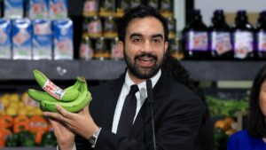 Read more about the article Immigrant business owners threaten lawsuit over Mamdani grocery stores